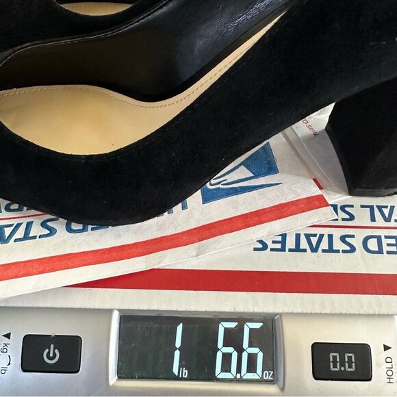 Marc Fisher Classic Viviene Slip-on Block Heel Dress Pumps Black Suede SZ 8 - Picture 16 of 16